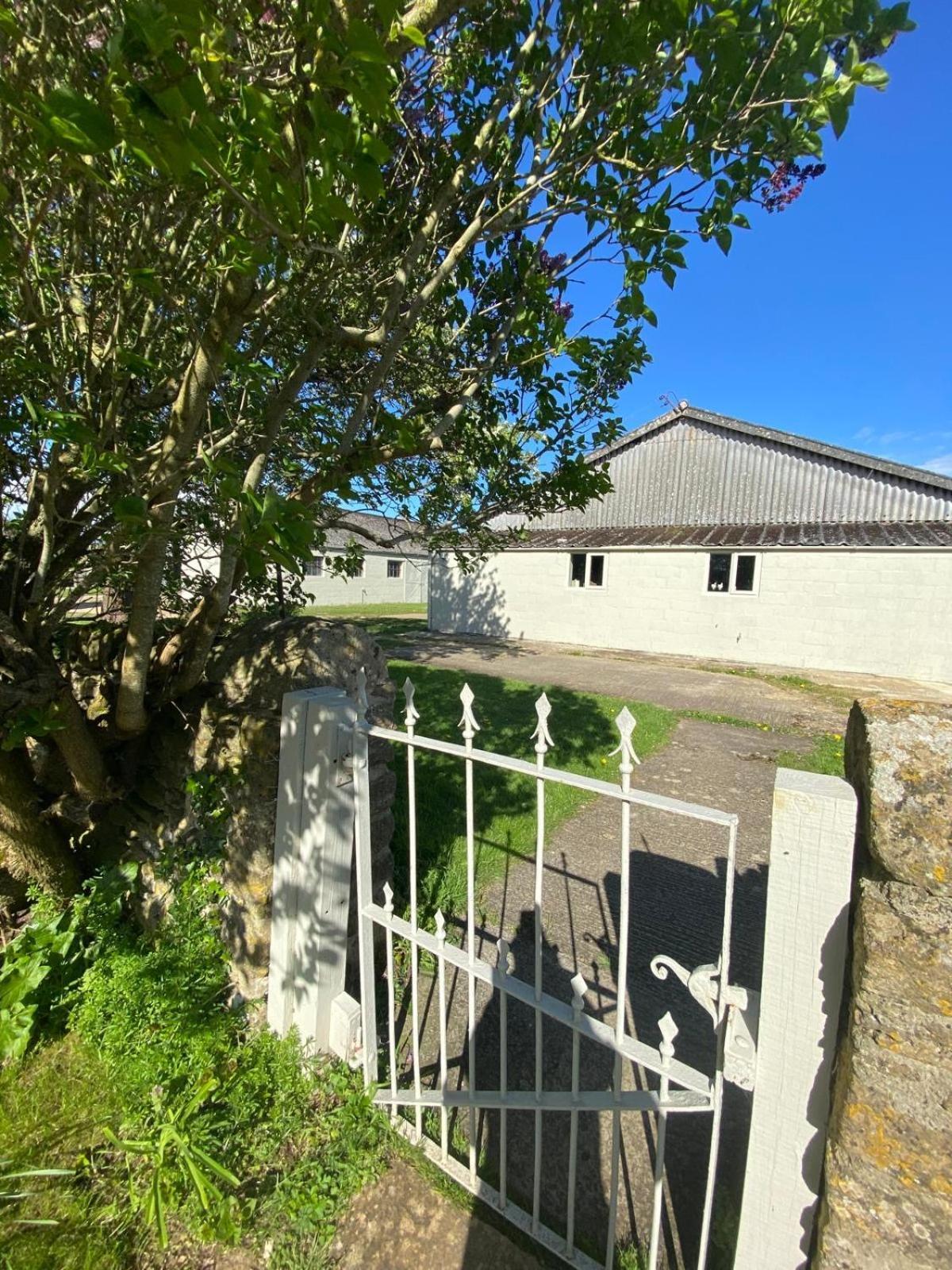 The Barn At Church Farm Chippenham  Exterior foto