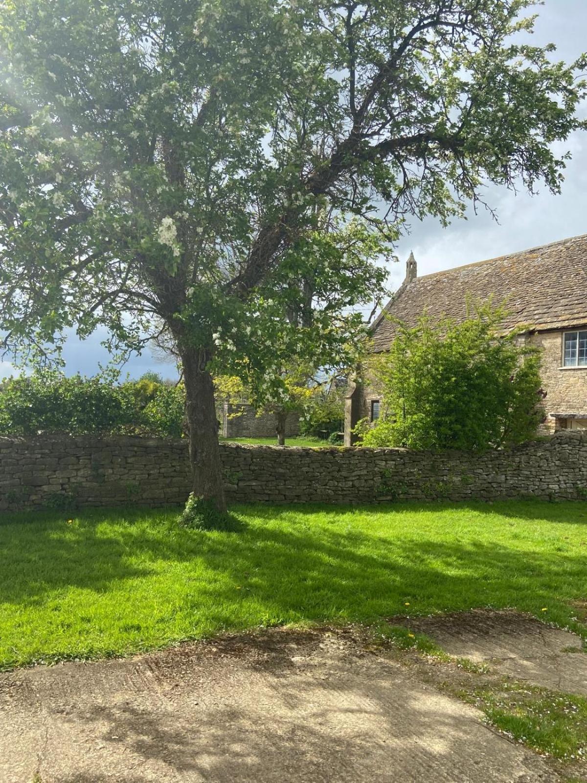 The Barn At Church Farm Chippenham  Exterior foto